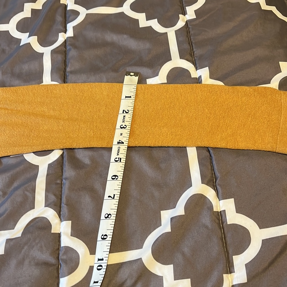 Gap cardigan mustard color - Picture 8 of 9